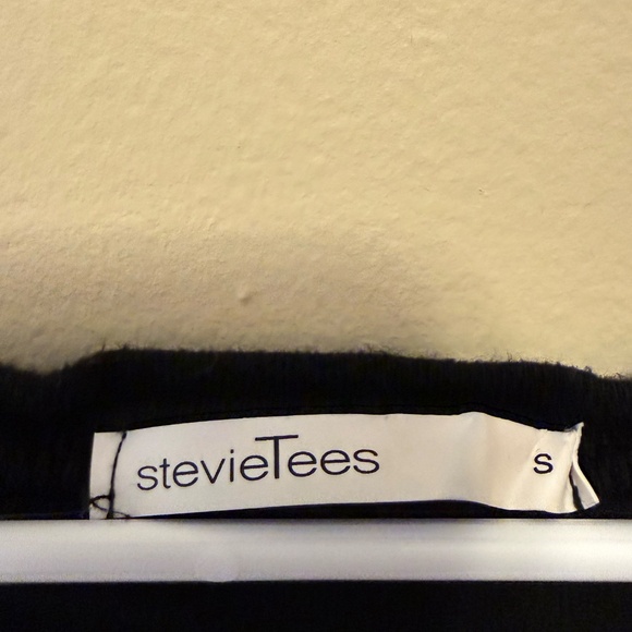 Muscle Tee - Picture 2 of 4